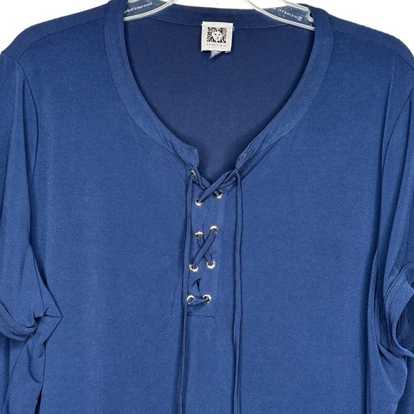 Anne‎ Klein Navy Top - Picture 2 of 6